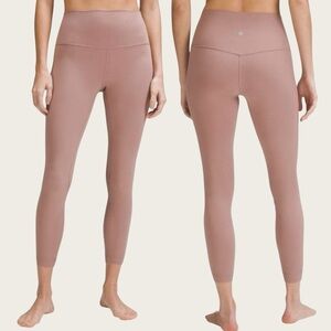 Lululemon Align High-Rise Pant 25"
Twilight Rose Size 14 NEW